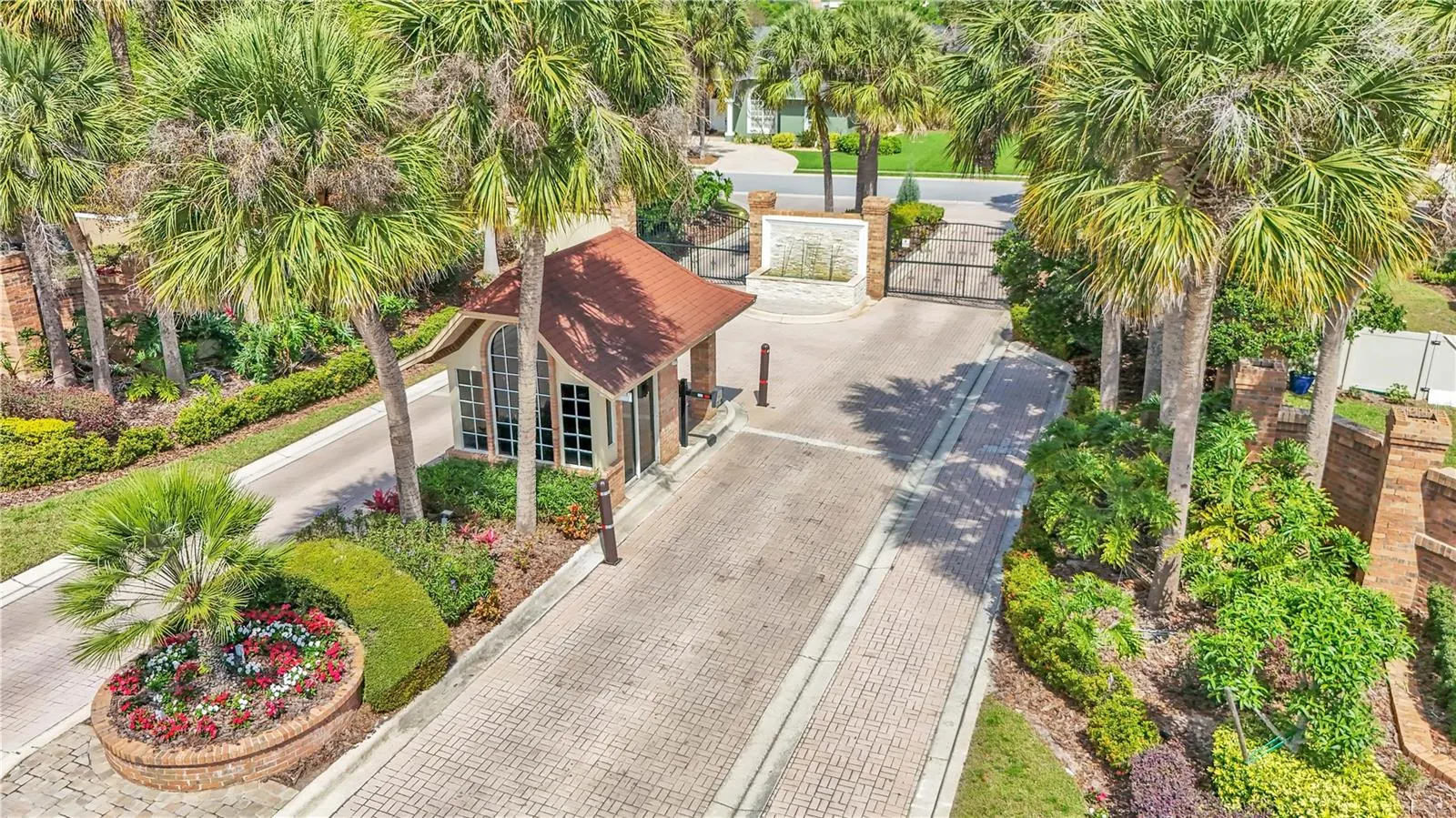 2409 JENNA LN