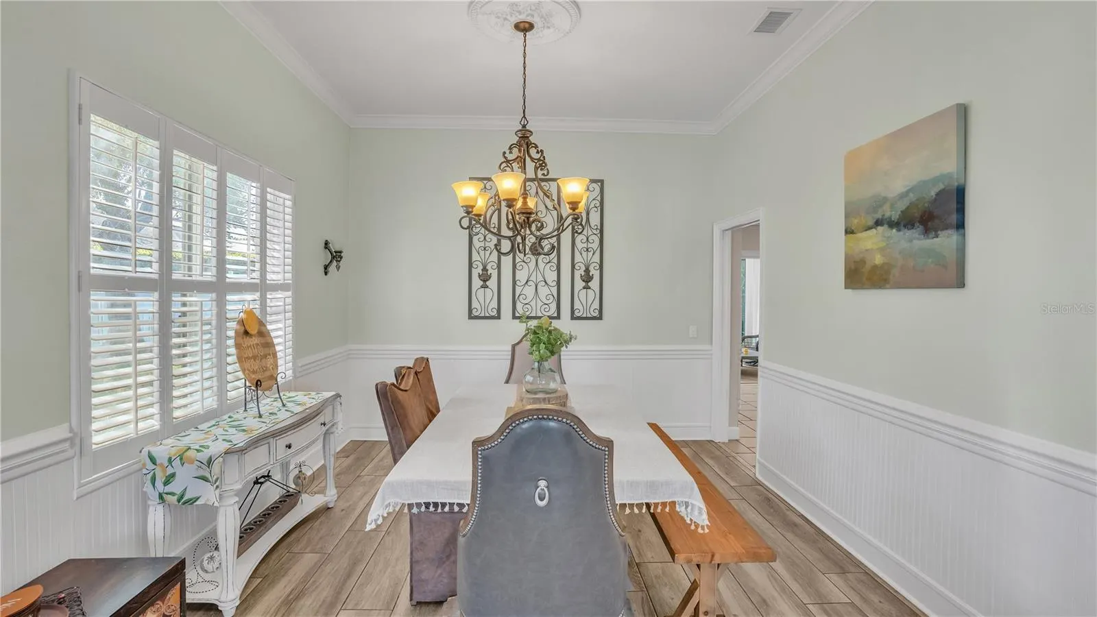 2409 JENNA LN