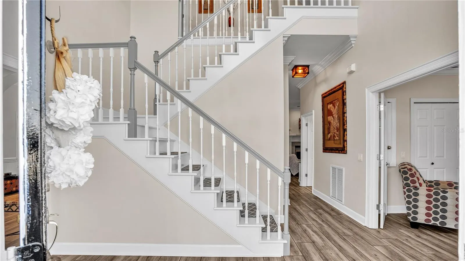 2409 JENNA LN