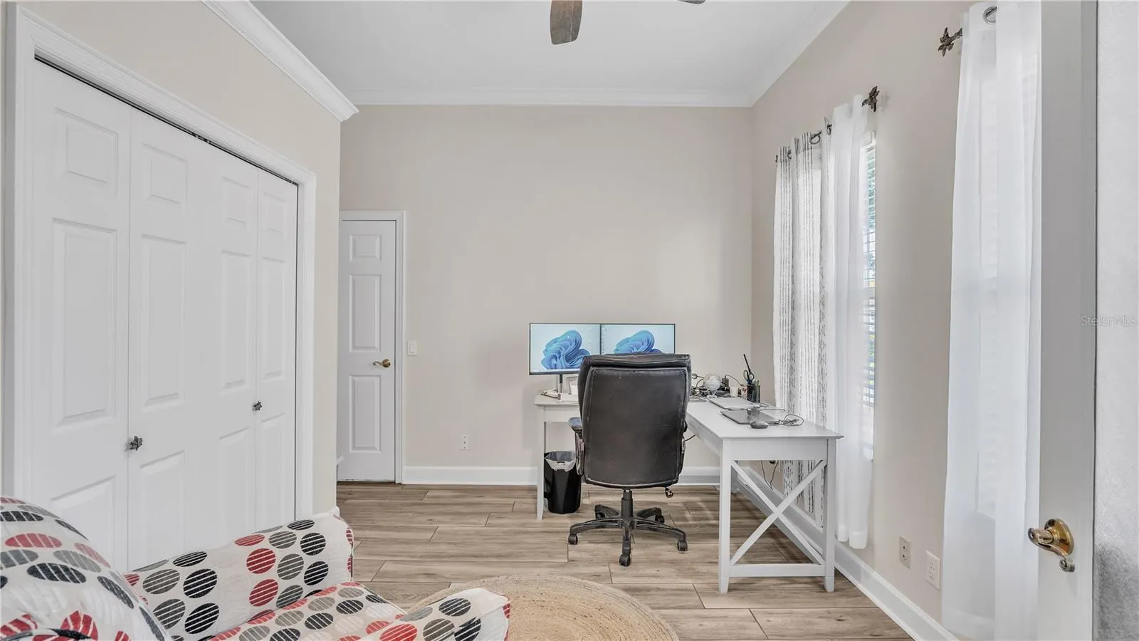 2409 JENNA LN