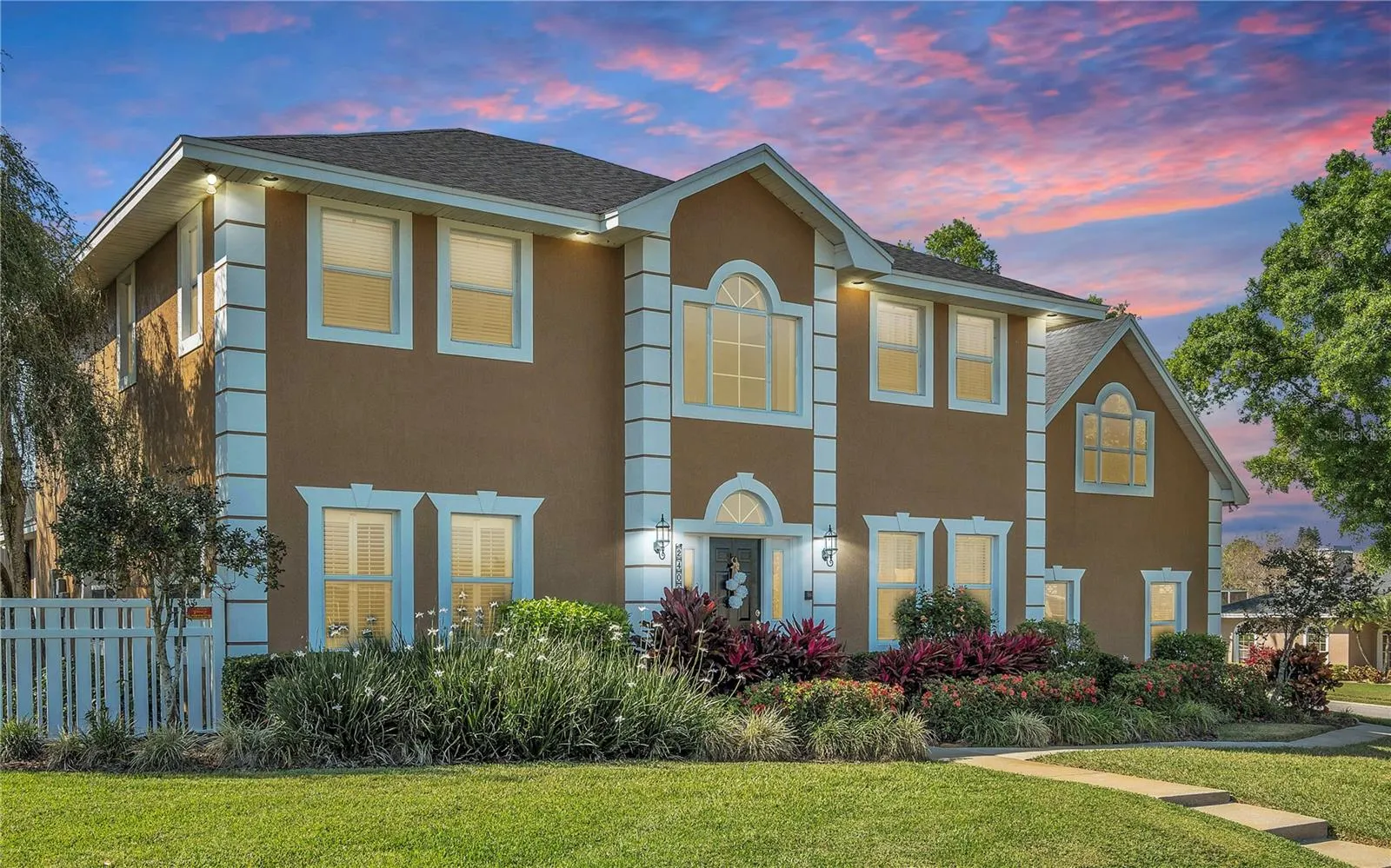 2409 JENNA LN