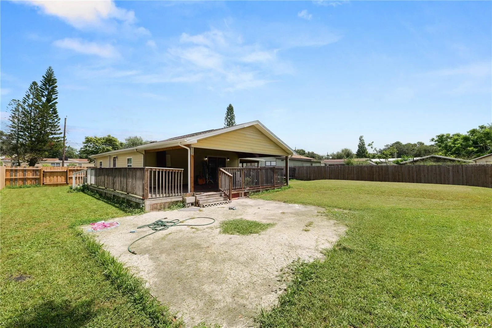 2719 WOODSTOCK AVE
