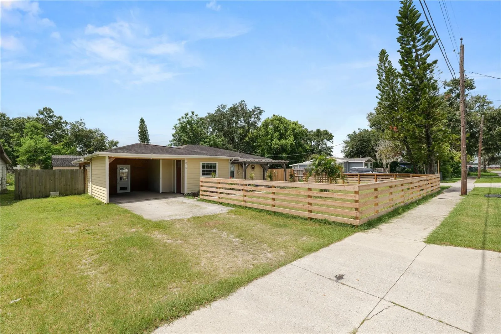 2719 WOODSTOCK AVE