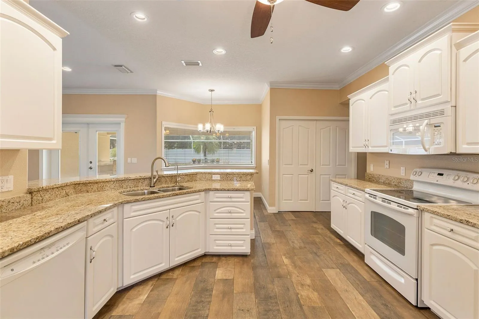 5523 HIGHLANDS VISTA CIR