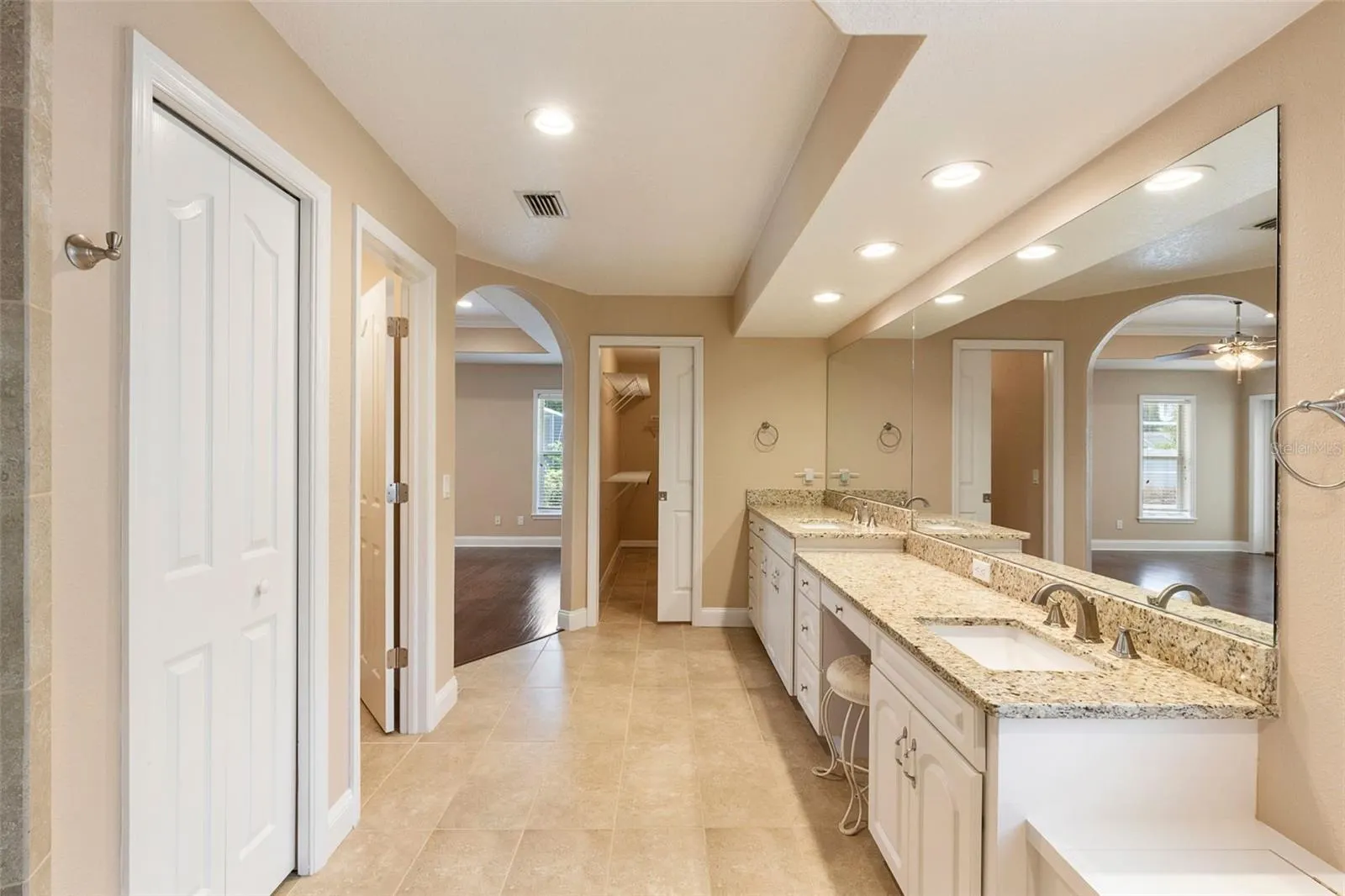 5523 HIGHLANDS VISTA CIR