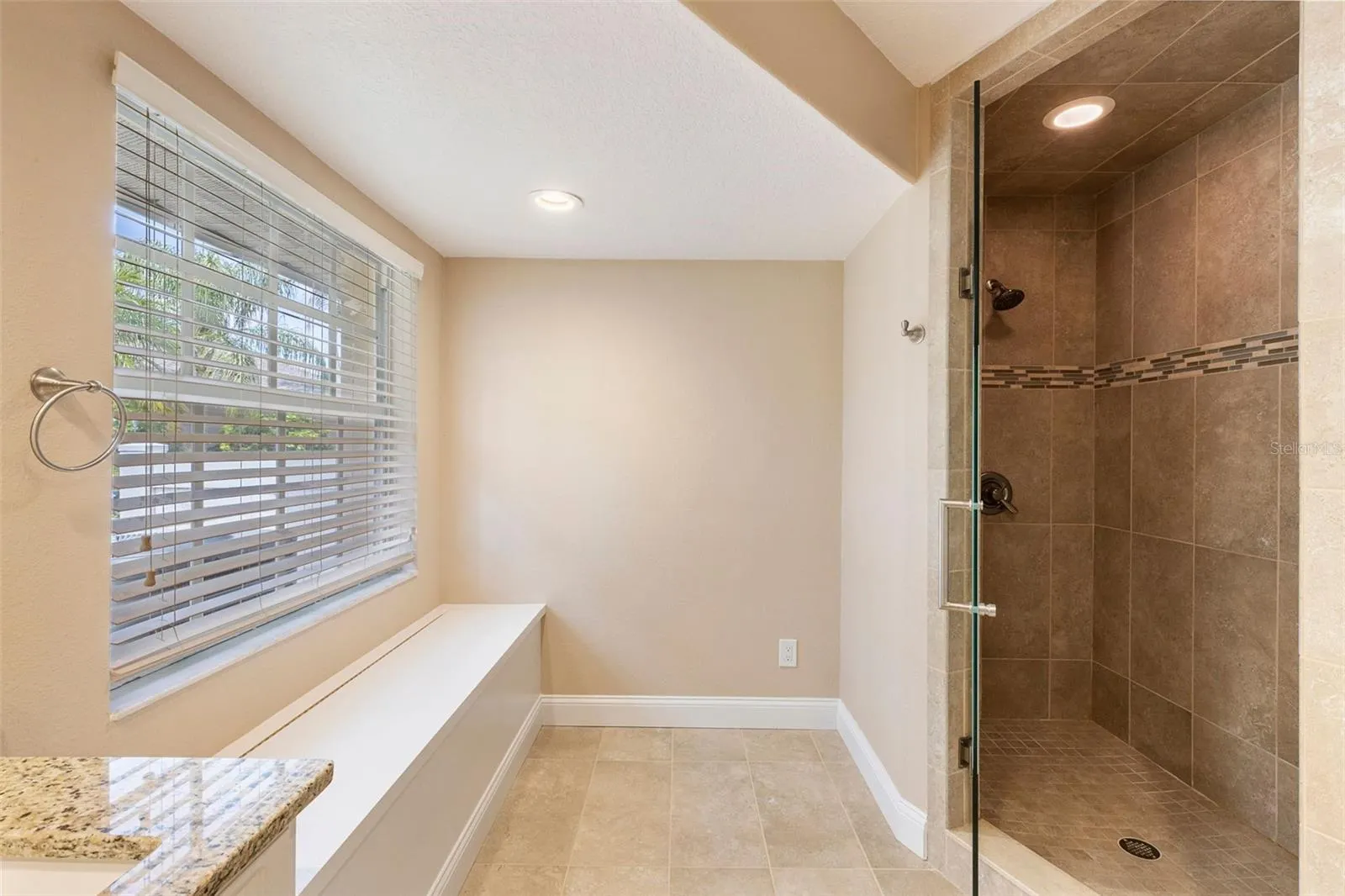 5523 HIGHLANDS VISTA CIR