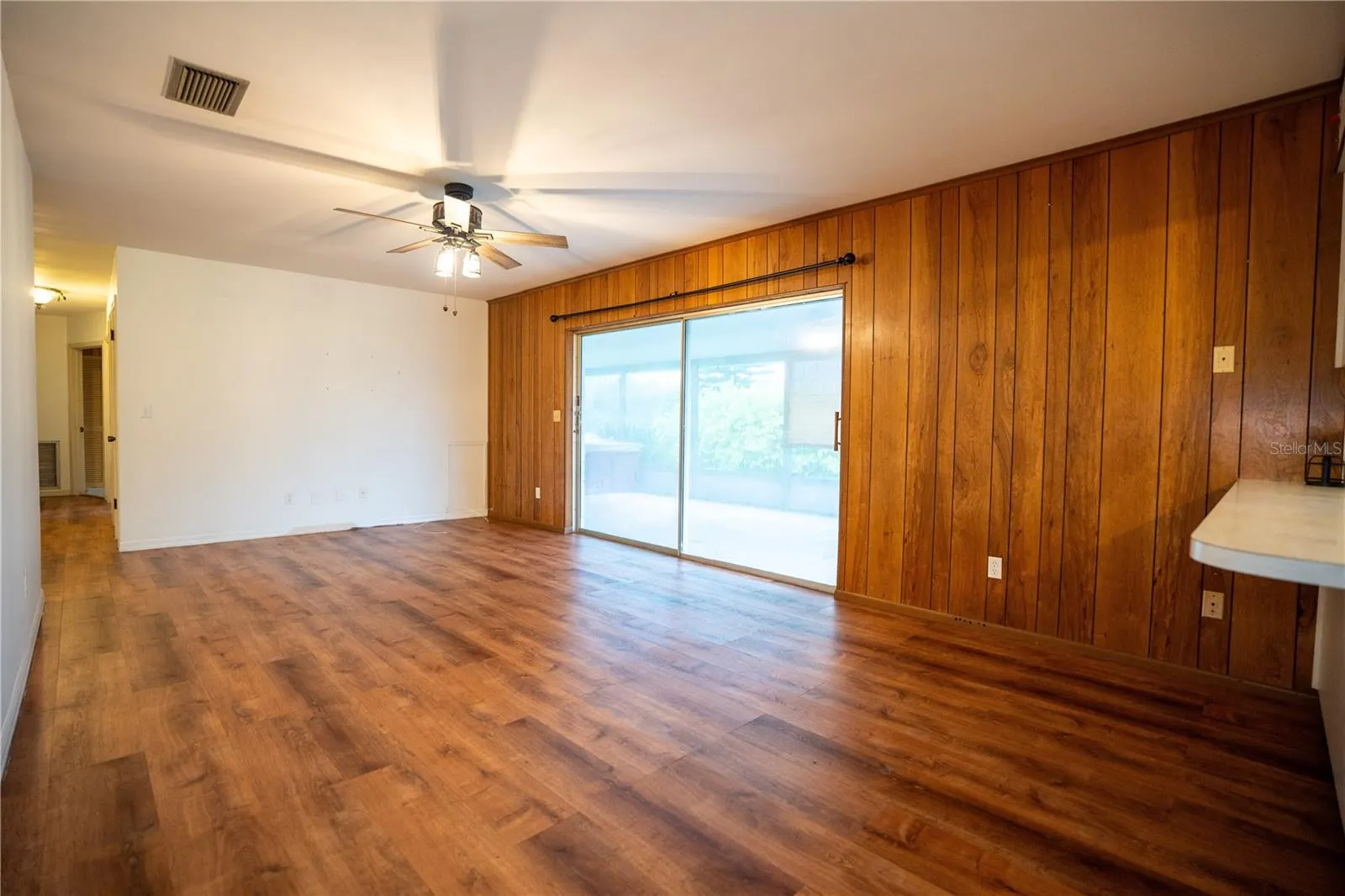 417 L LANIER RD