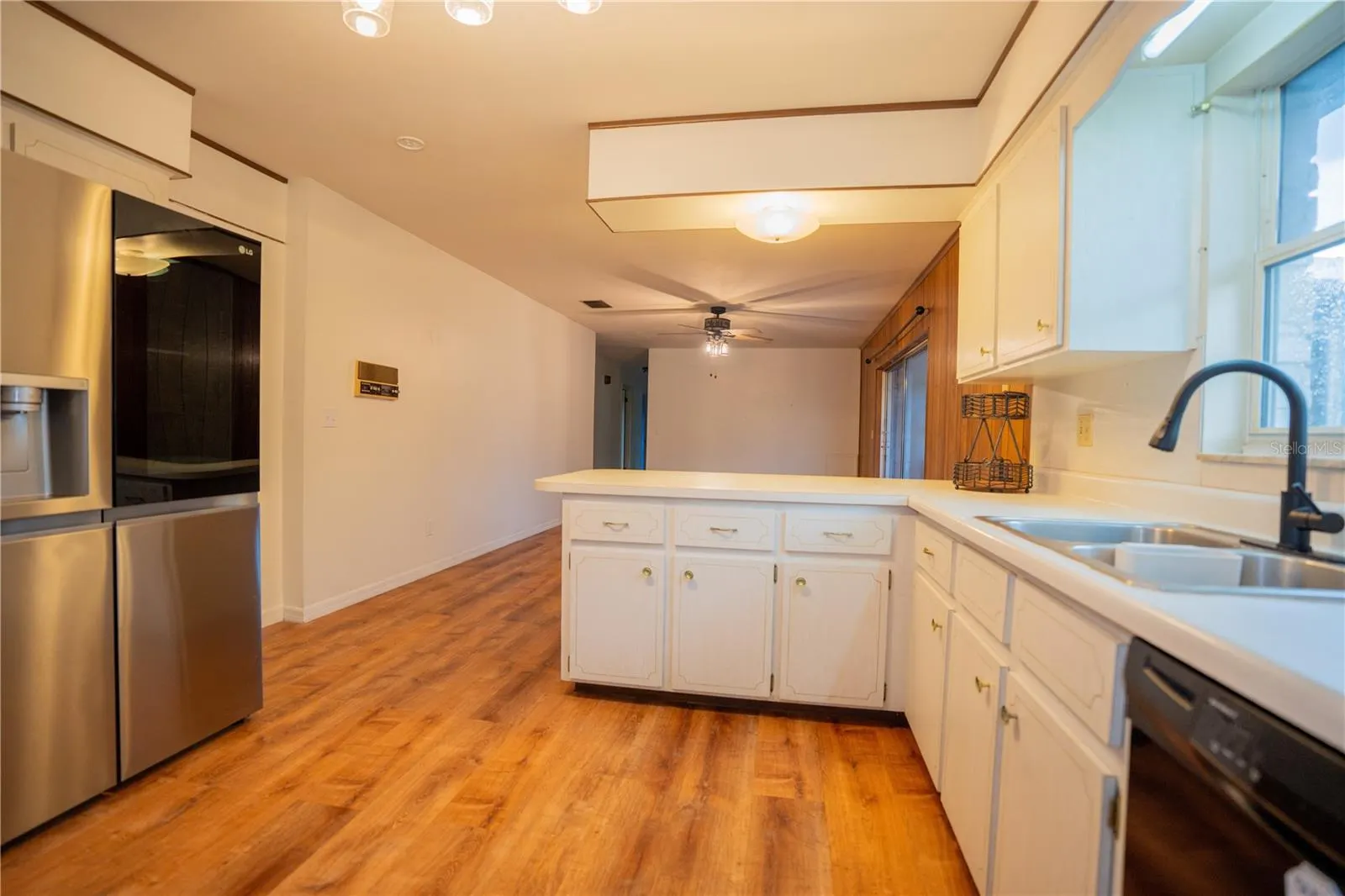 417 L LANIER RD
