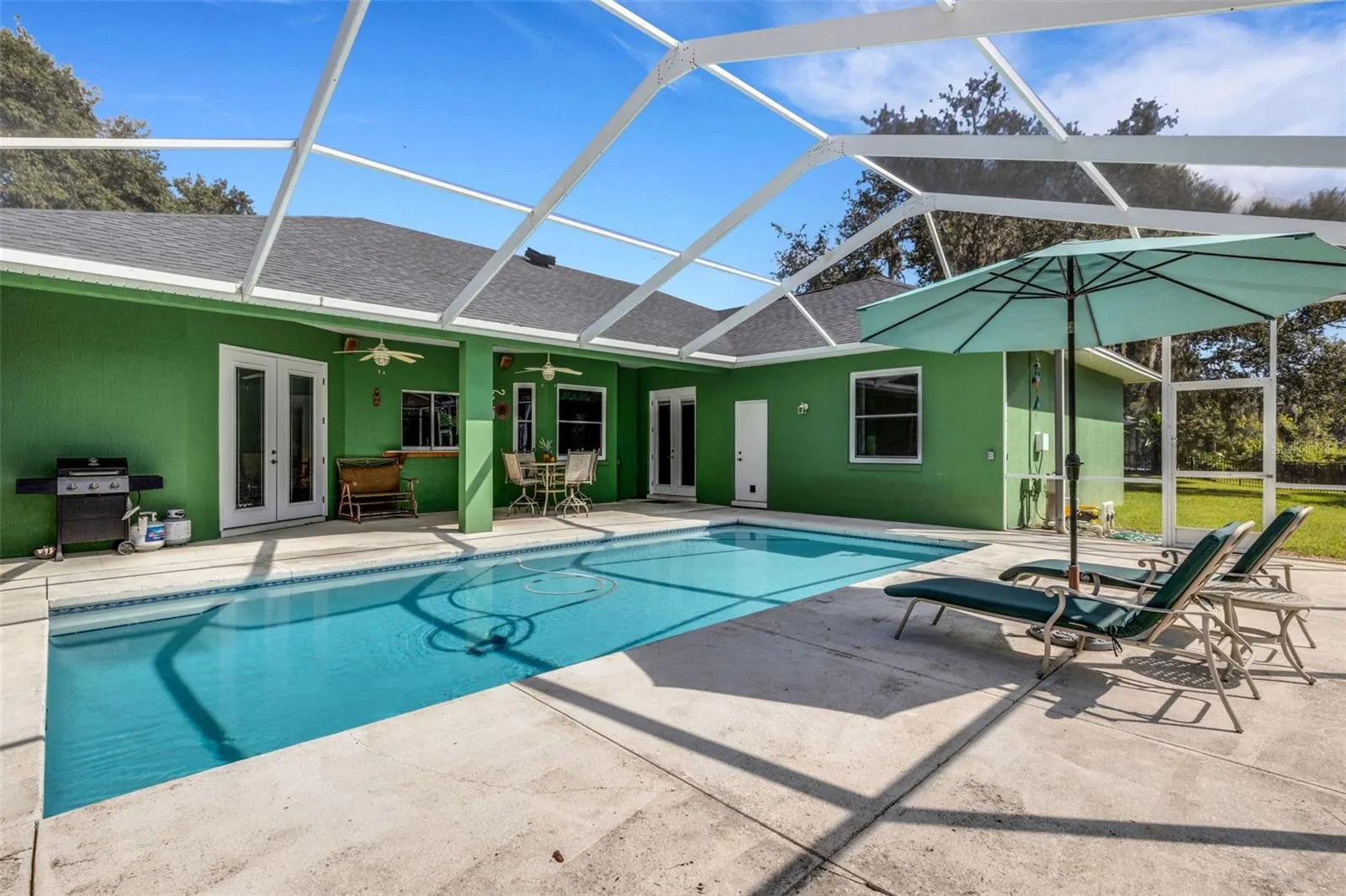 1669 KINSMAN WAY