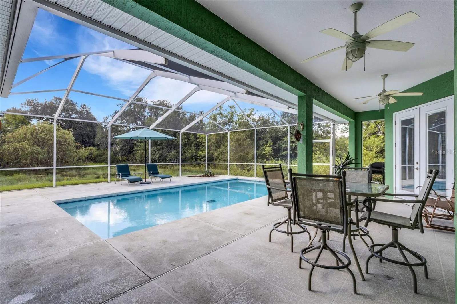 1669 KINSMAN WAY
