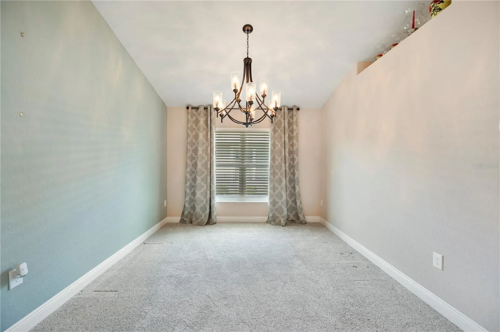 4673 LATHLOA LOOP