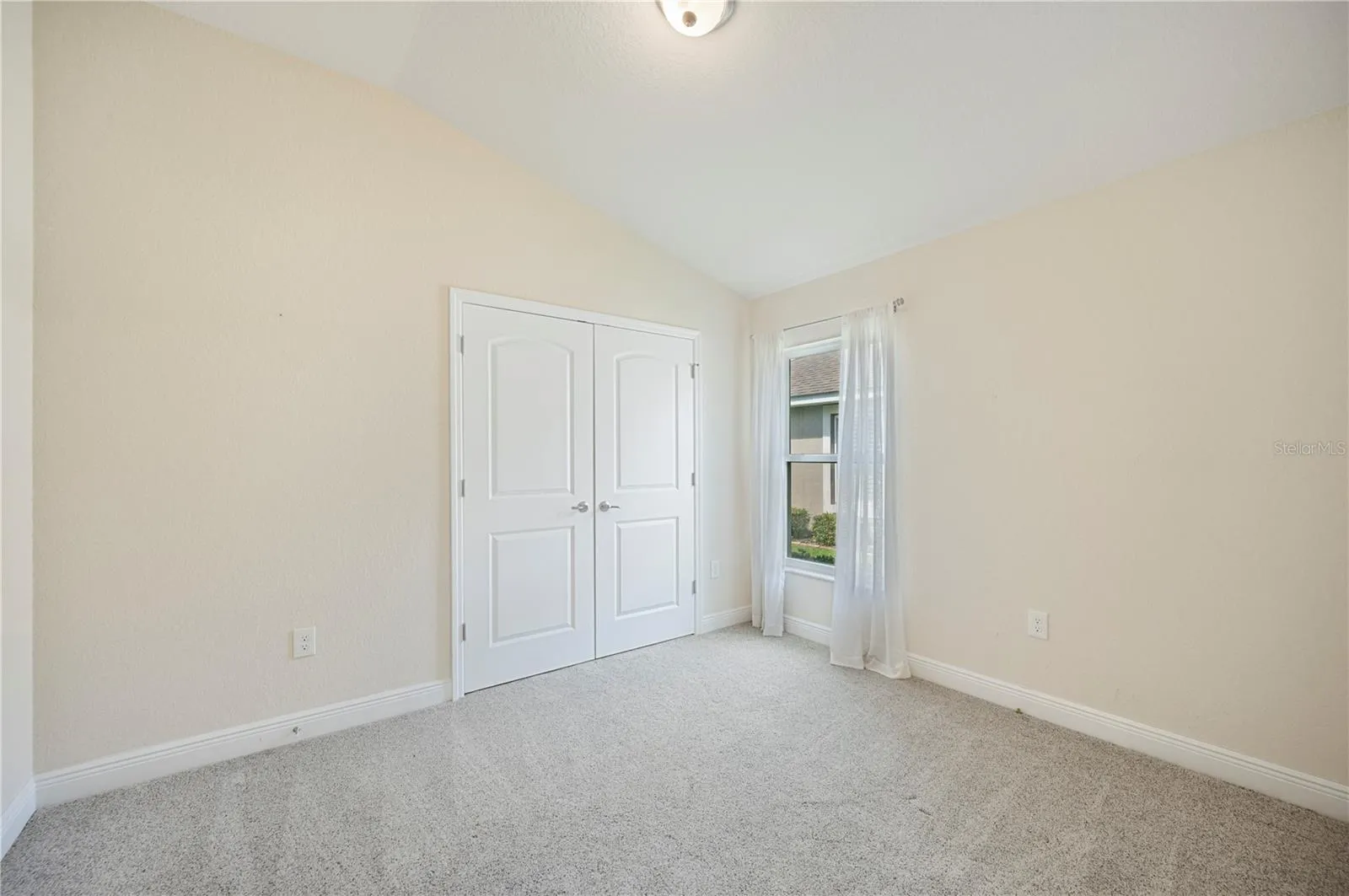 4673 LATHLOA LOOP