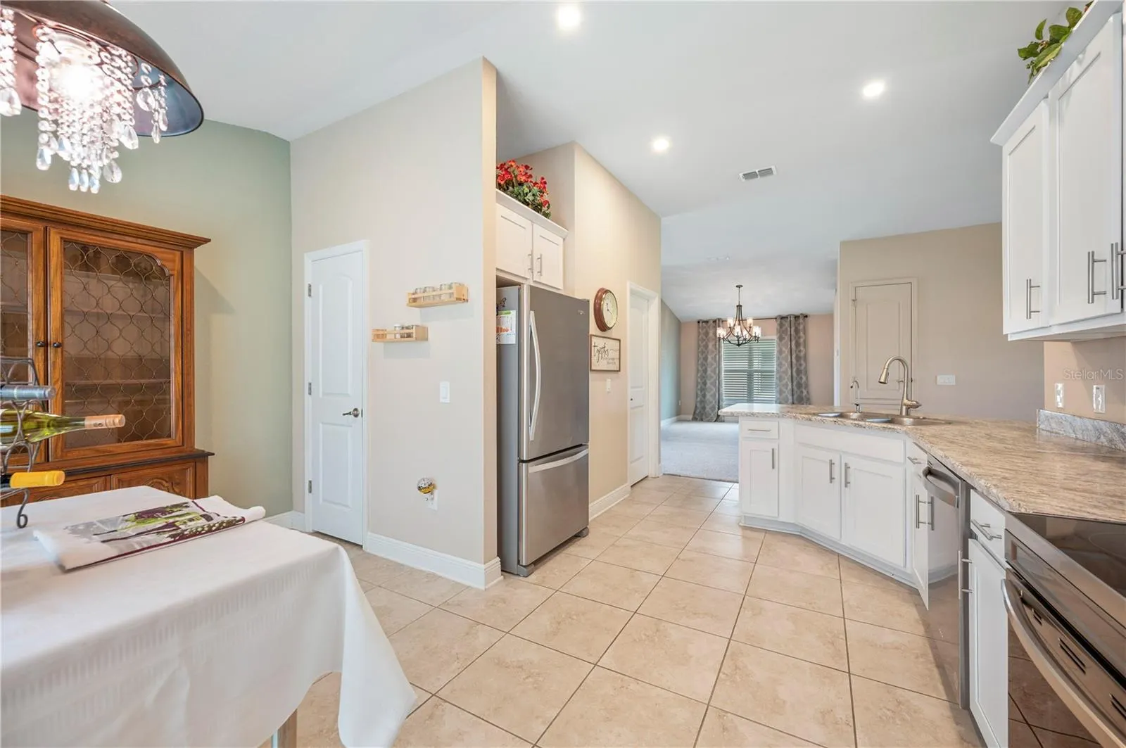 4673 LATHLOA LOOP