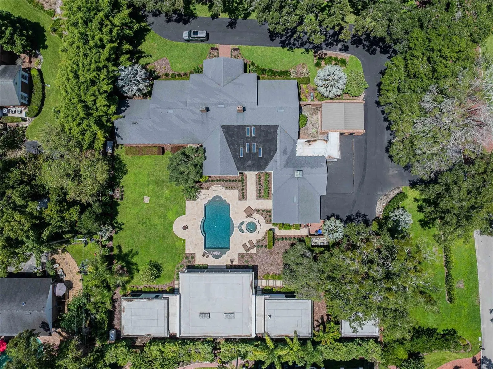 369 LAKE HOLLINGSWORTH DR