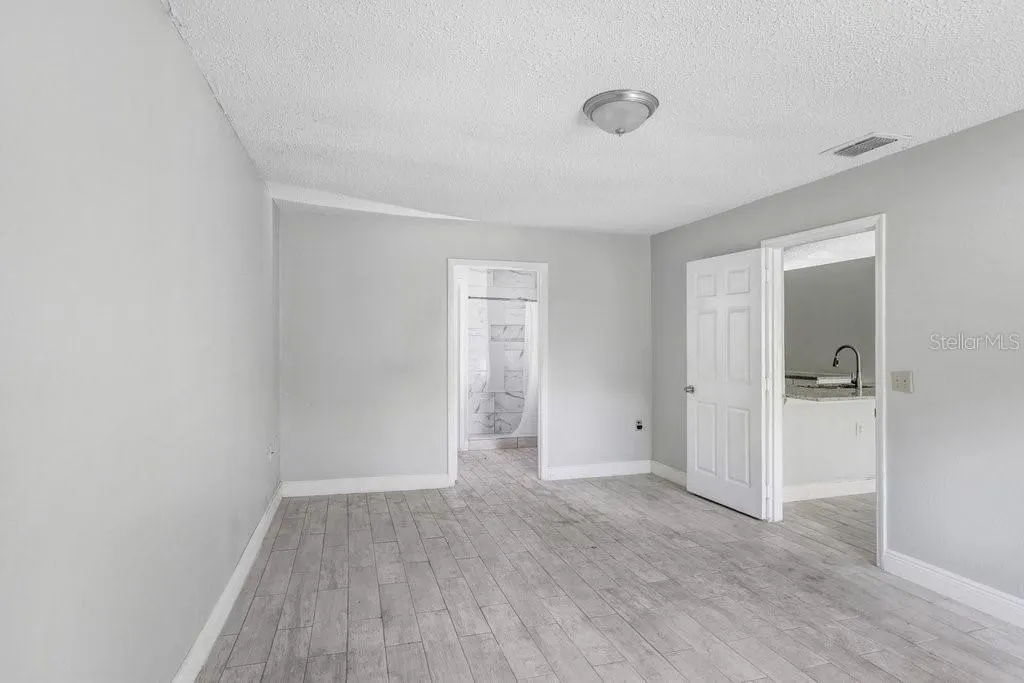 169 BIRMINGHAM DR