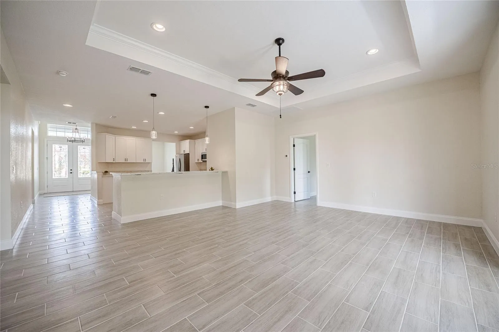 2455 MARY JEWETT CIR