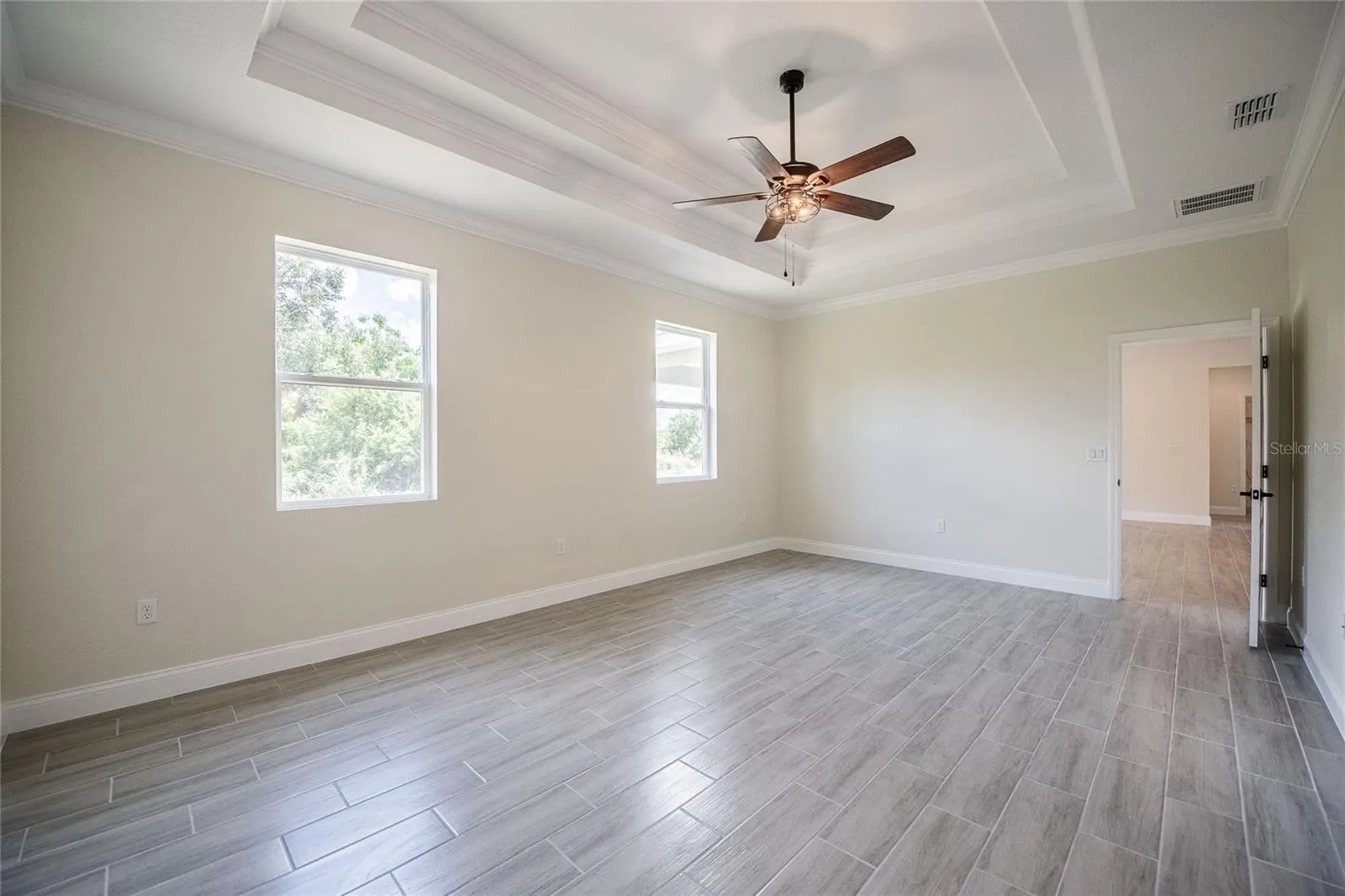 2455 MARY JEWETT CIR