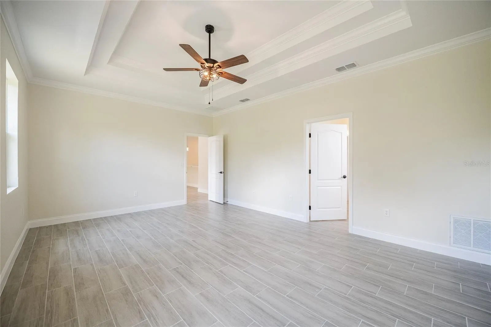 2455 MARY JEWETT CIR