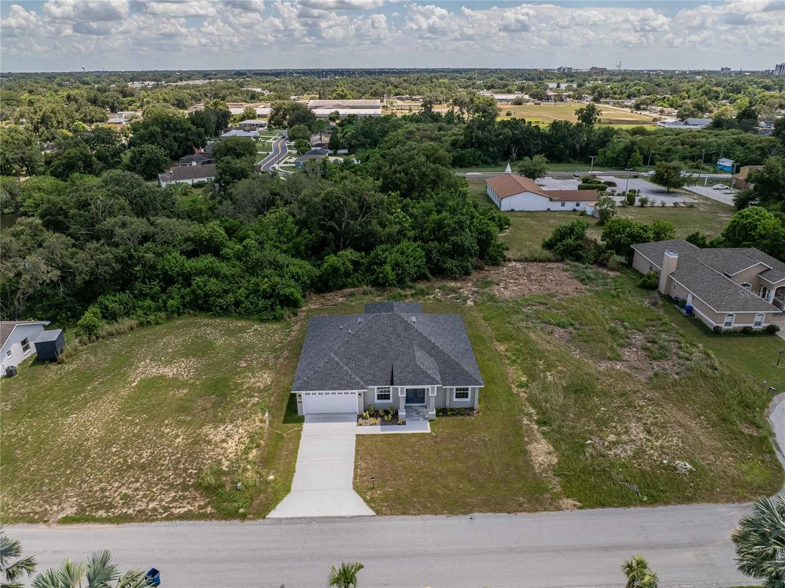 2455 MARY JEWETT CIR