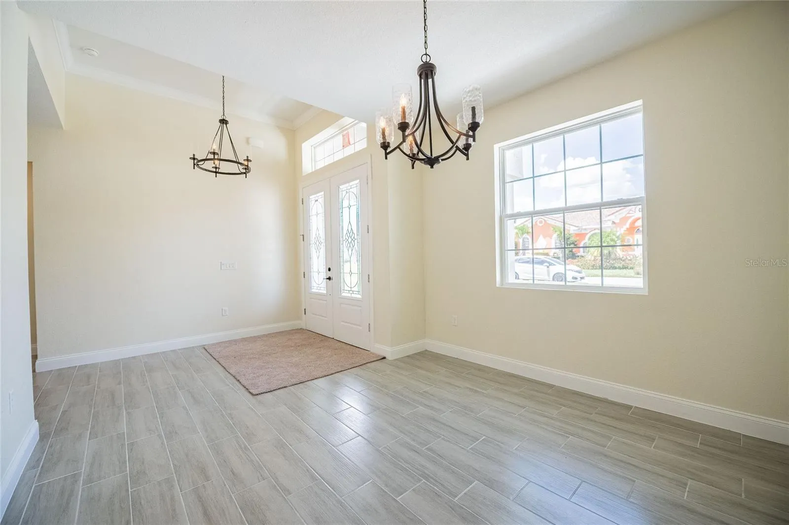 2455 MARY JEWETT CIR