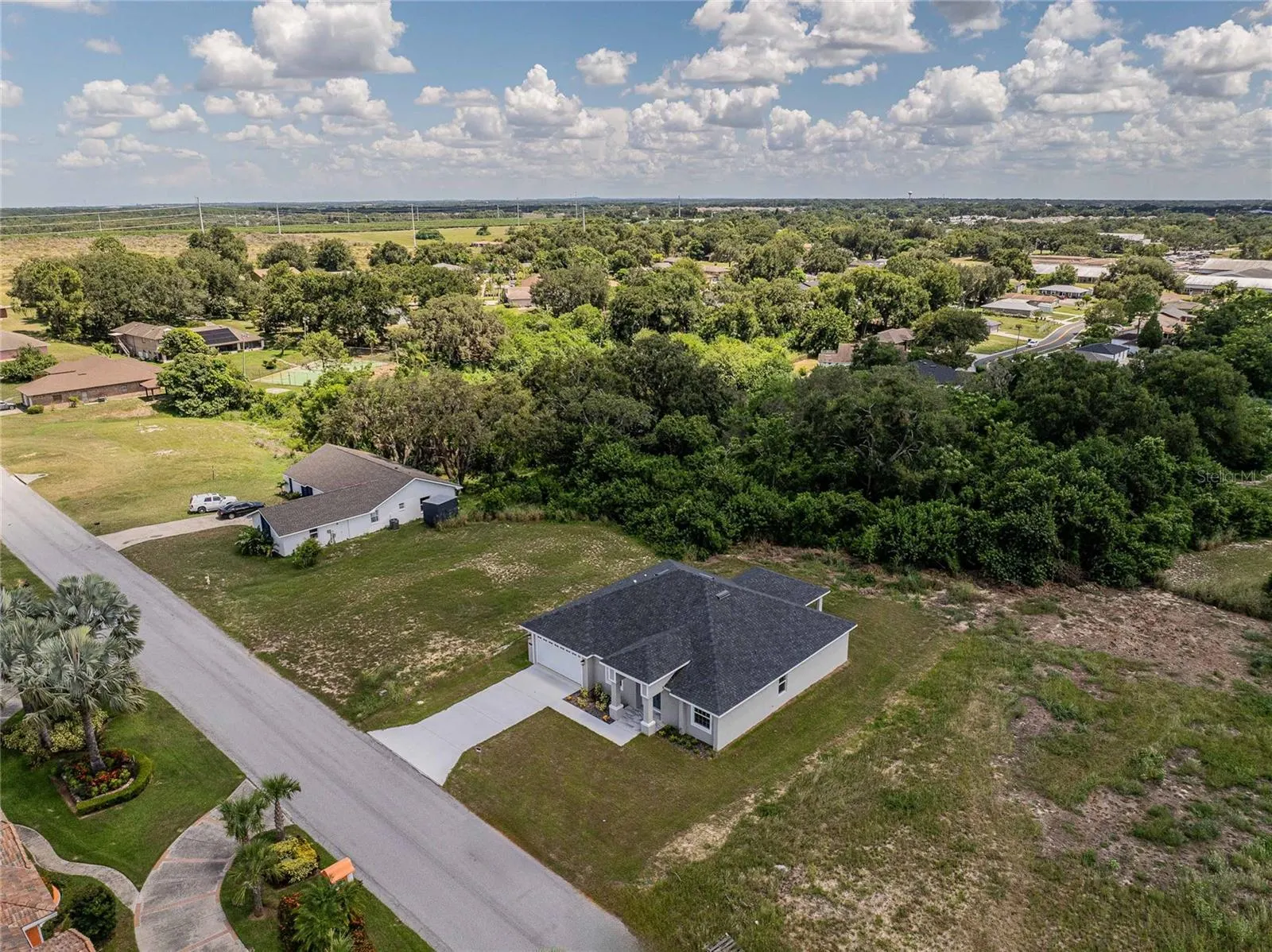 2455 MARY JEWETT CIR