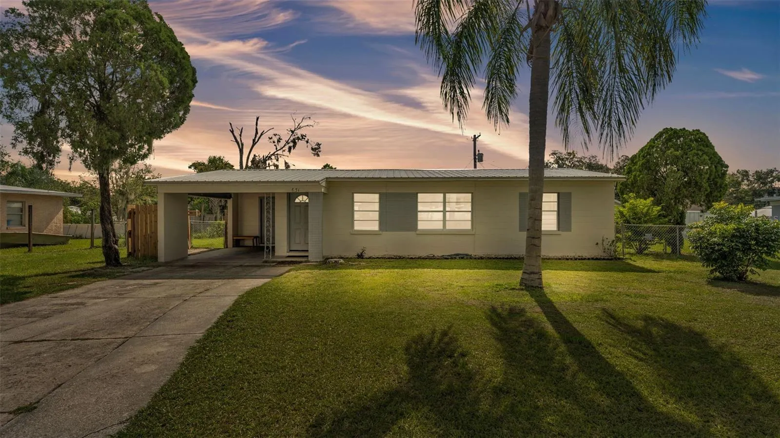 631 CAROLYN DR
