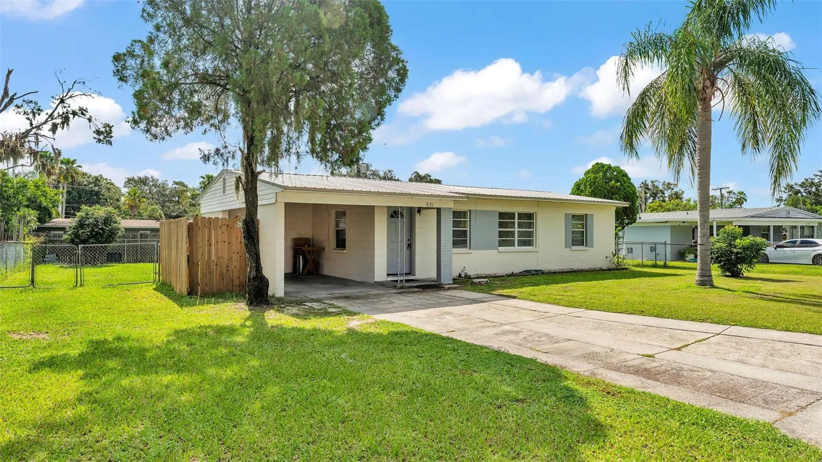 631 CAROLYN DR