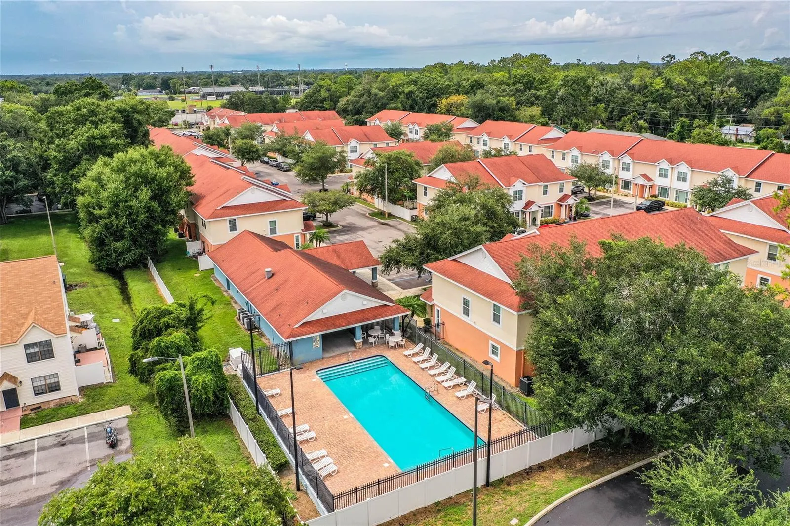 253 ALEXANDER WOODS DR