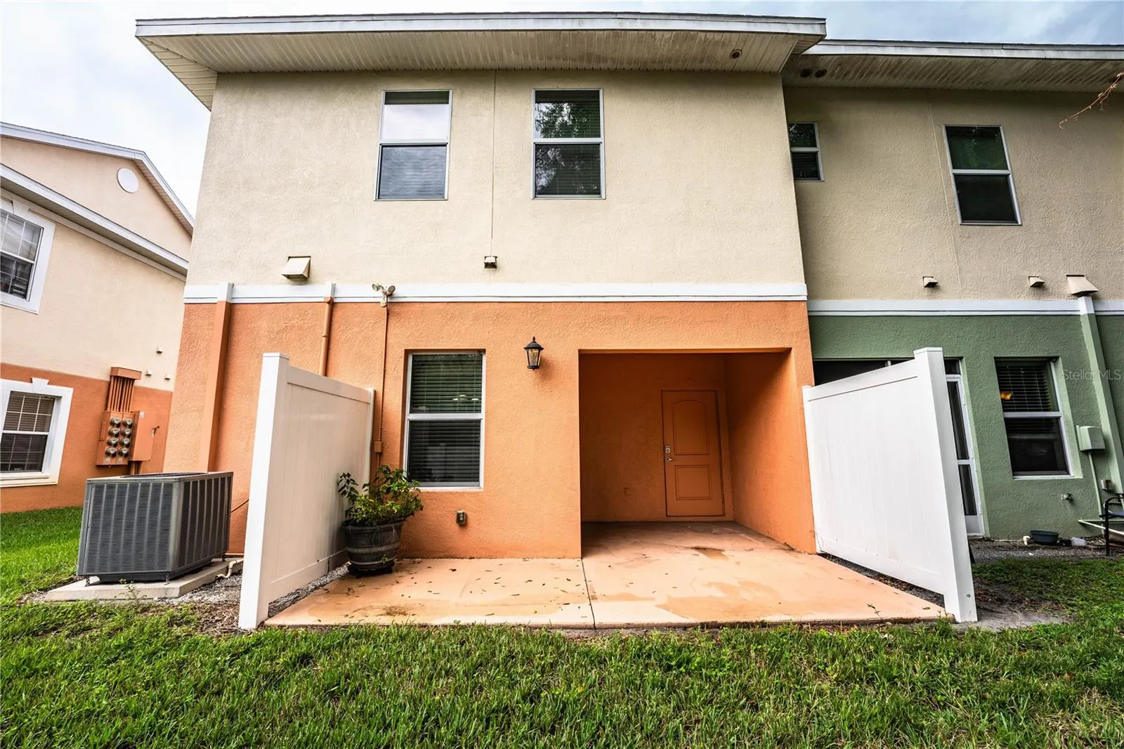 253 ALEXANDER WOODS DR