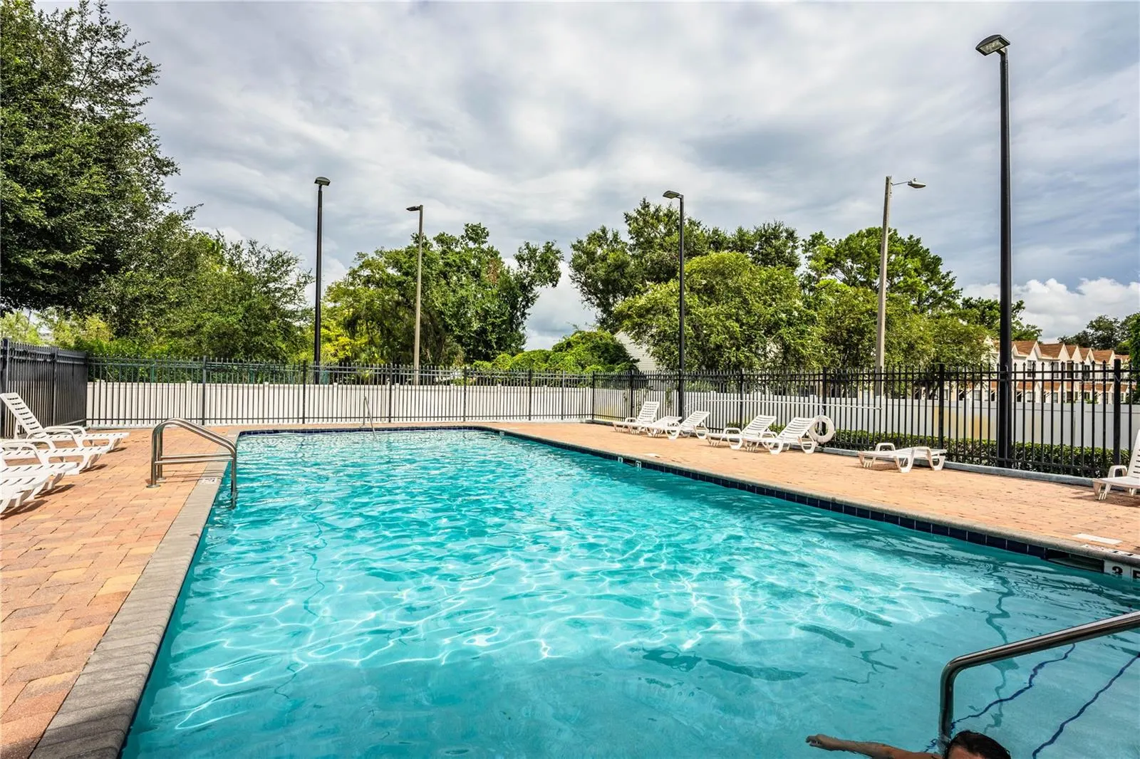 253 ALEXANDER WOODS DR