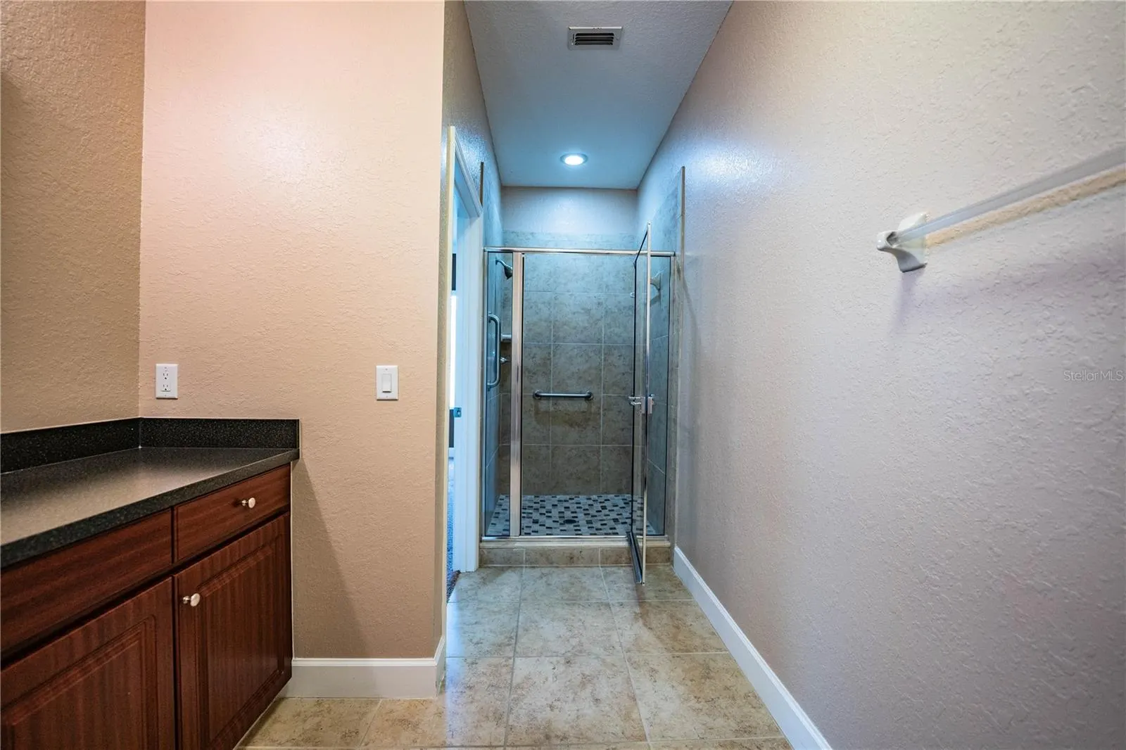 253 ALEXANDER WOODS DR