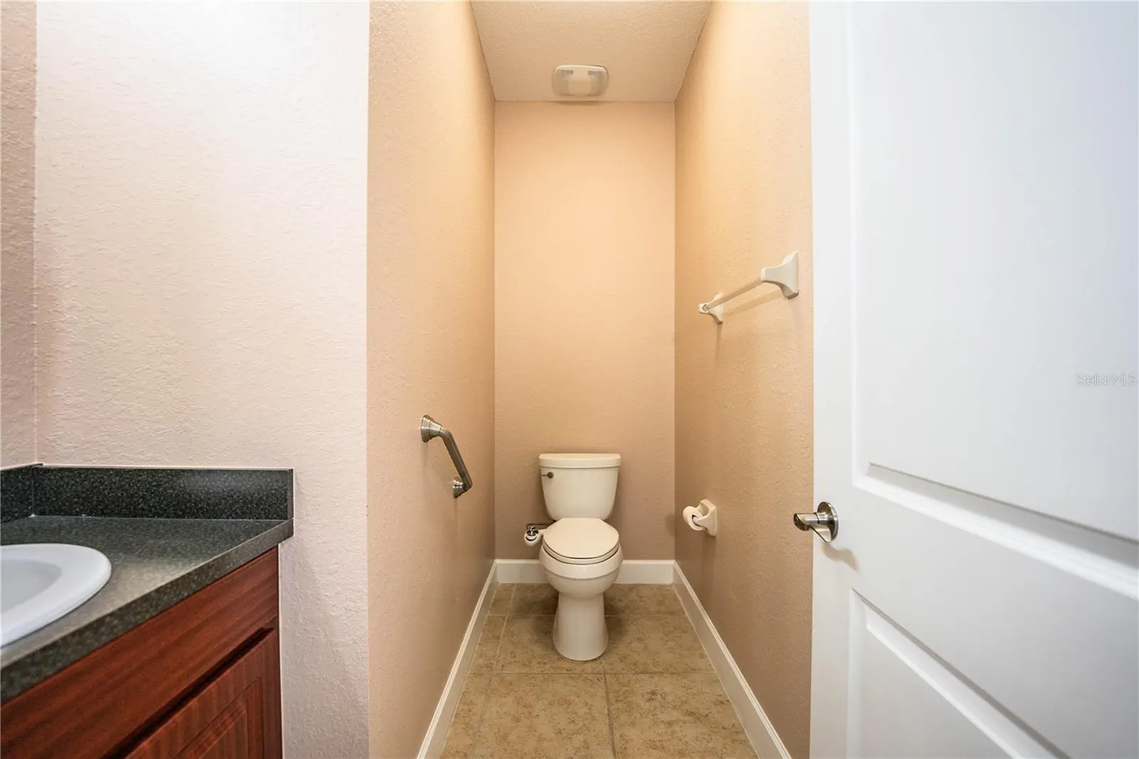 253 ALEXANDER WOODS DR