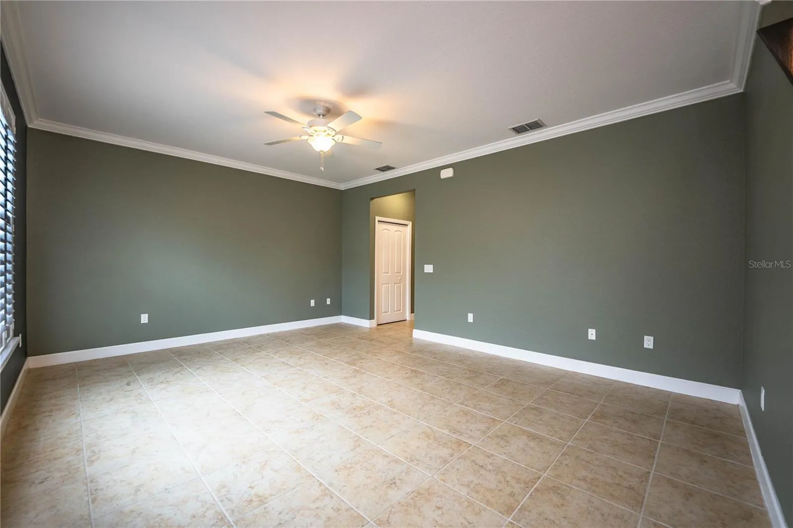 253 ALEXANDER WOODS DR