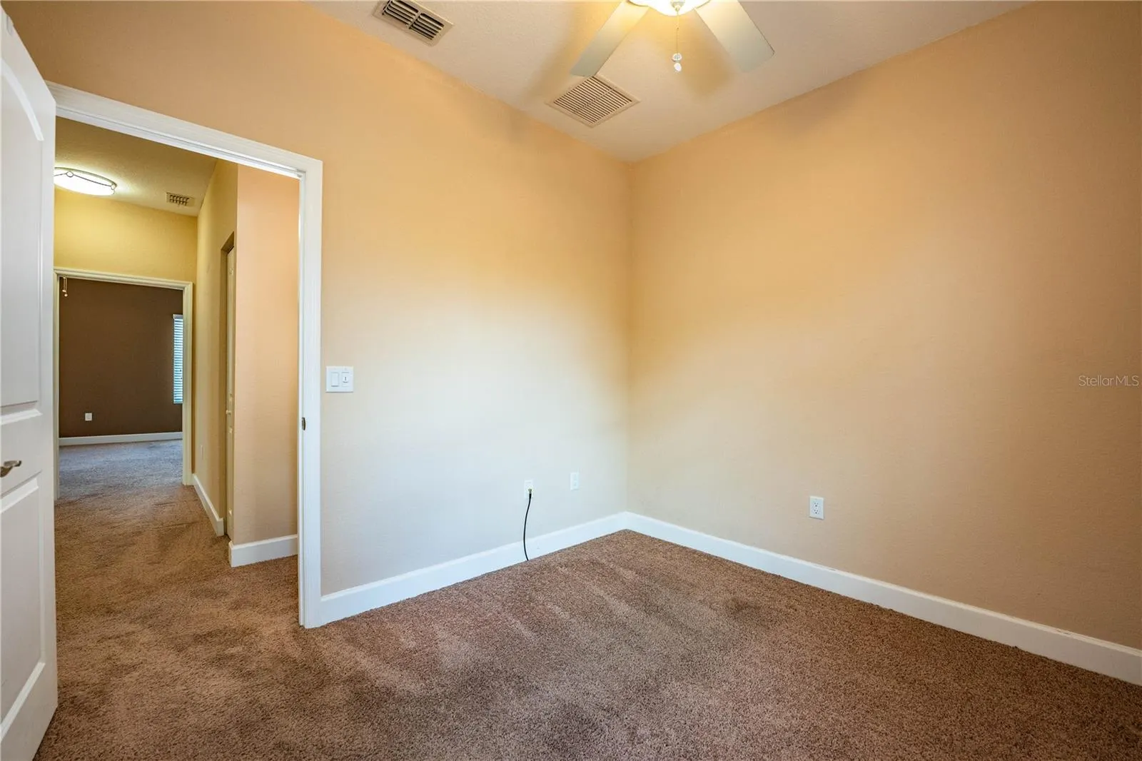 253 ALEXANDER WOODS DR