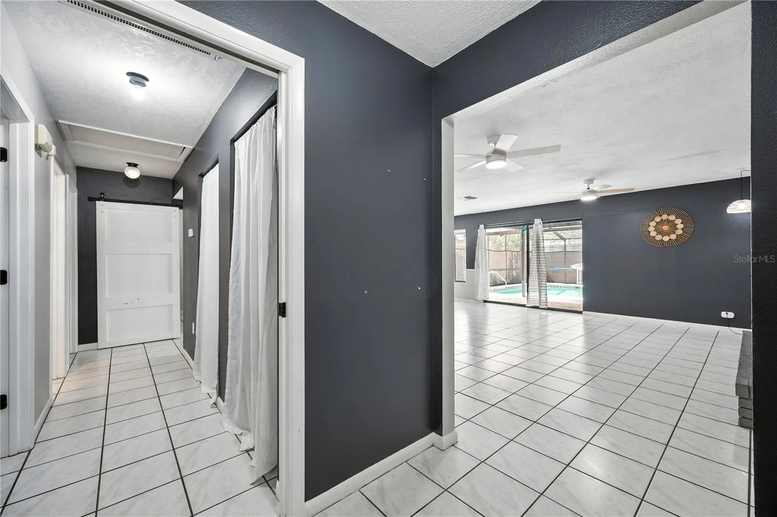 341 LAKE HARRIS DR