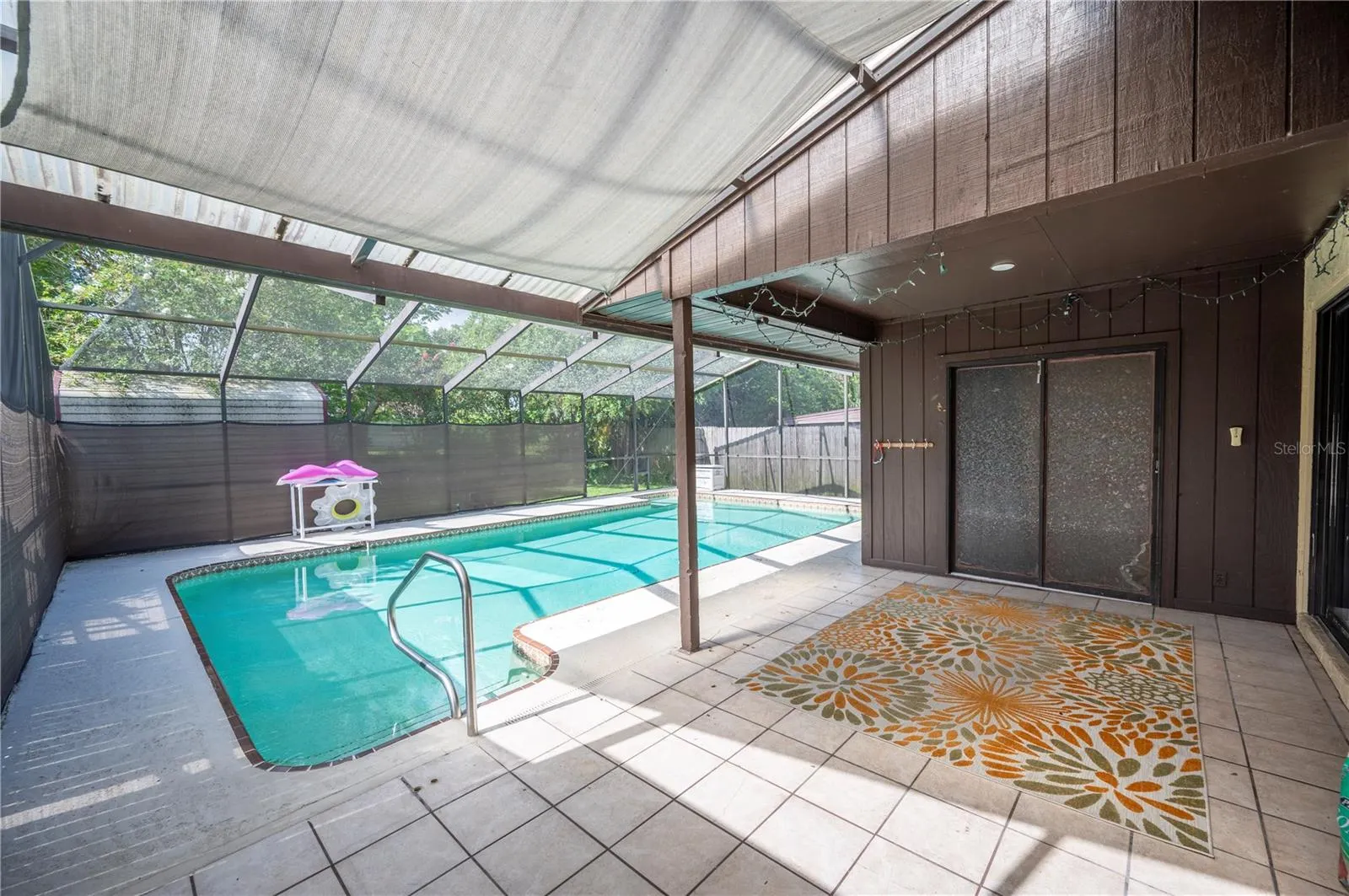 341 LAKE HARRIS DR