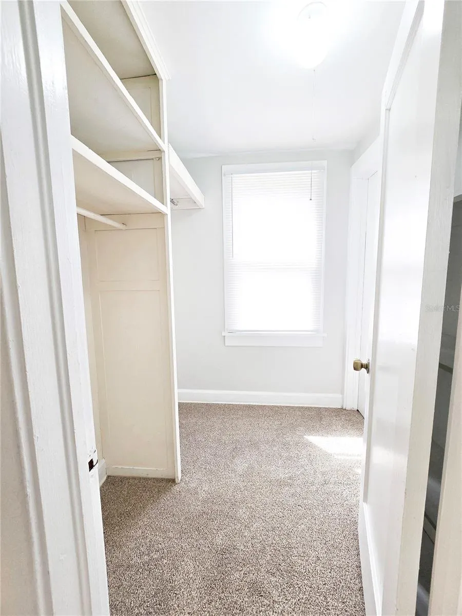 115 8TH ST SE