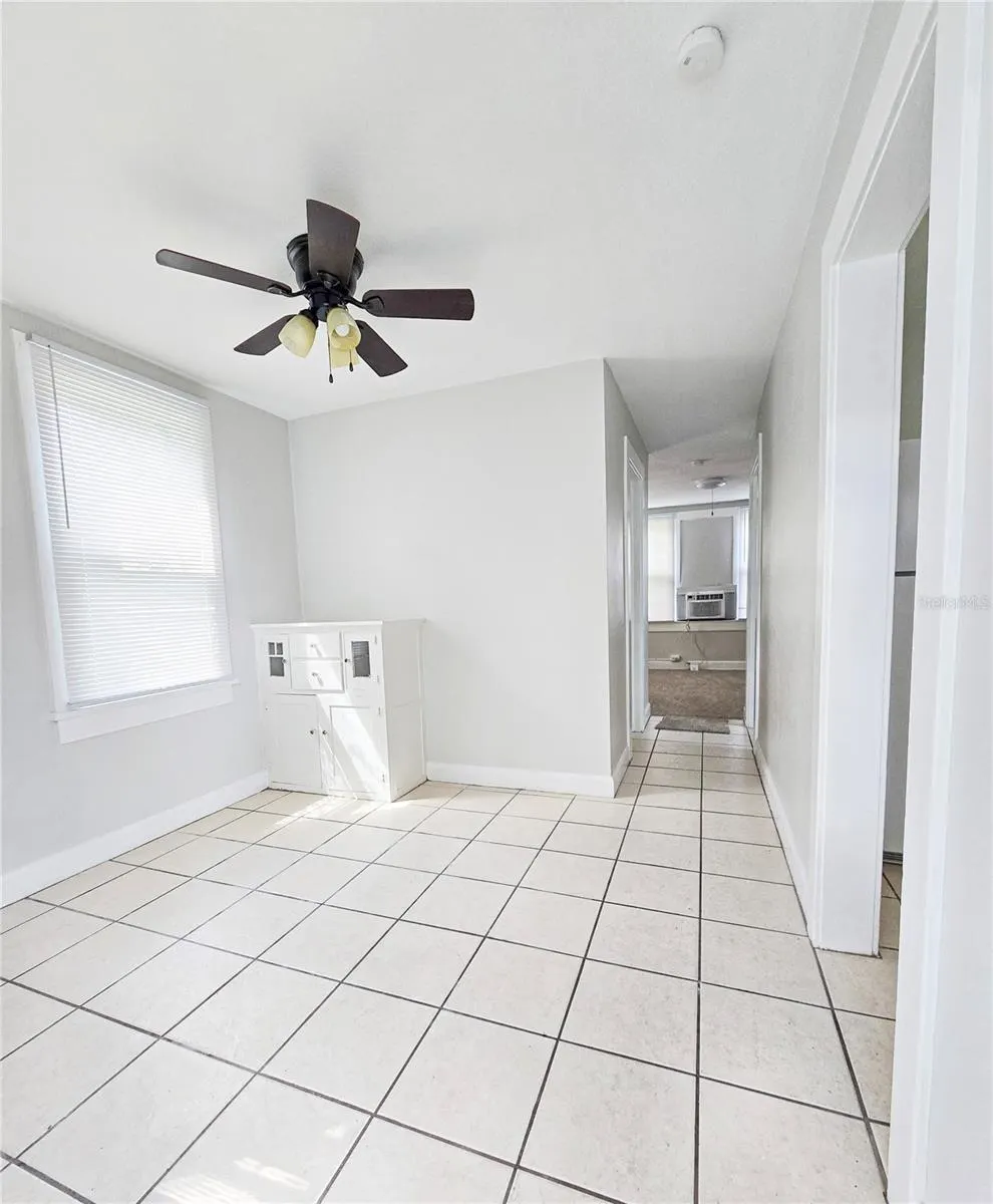 115 8TH ST SE