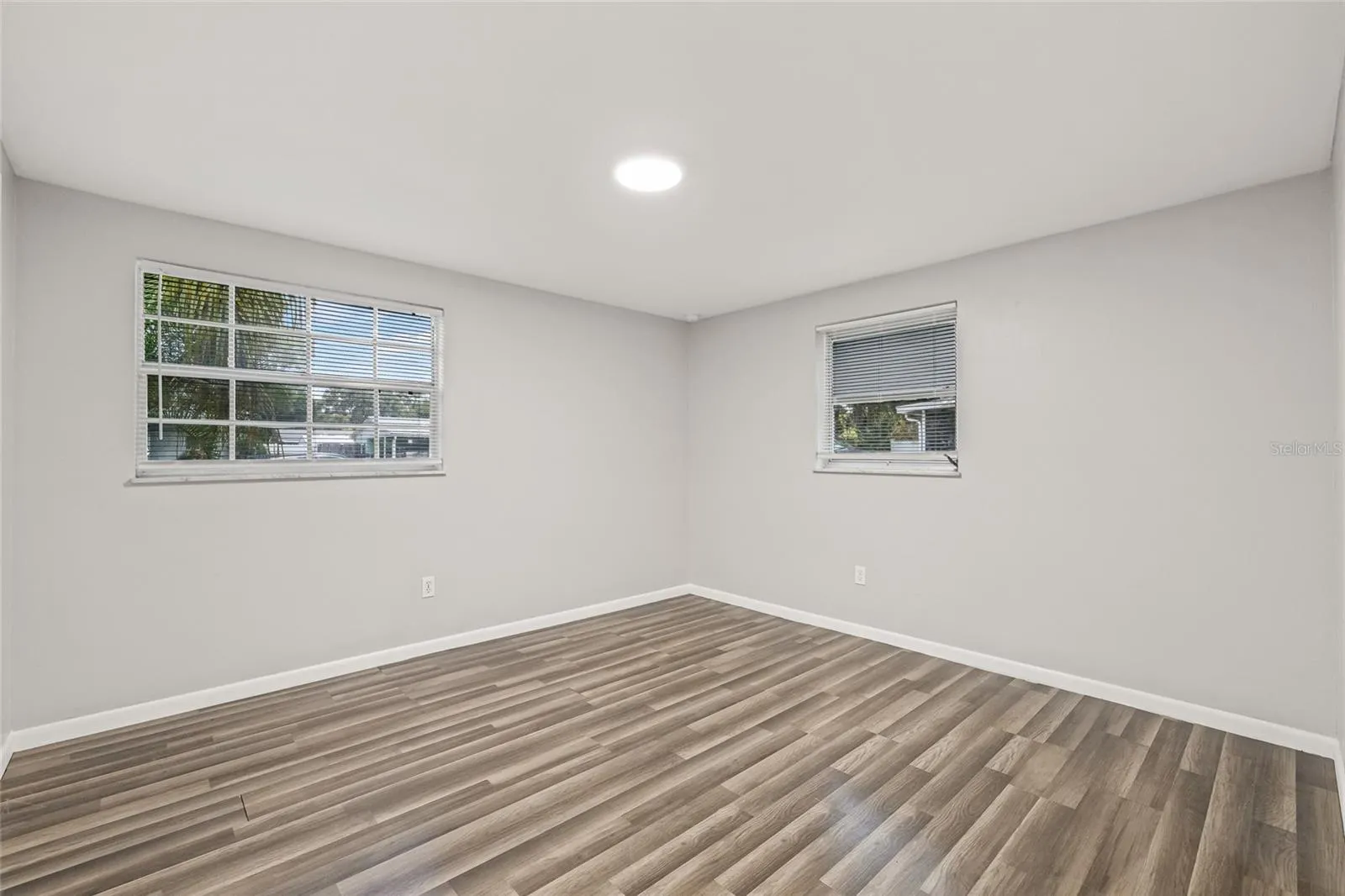 2509 MCCRANIE PL