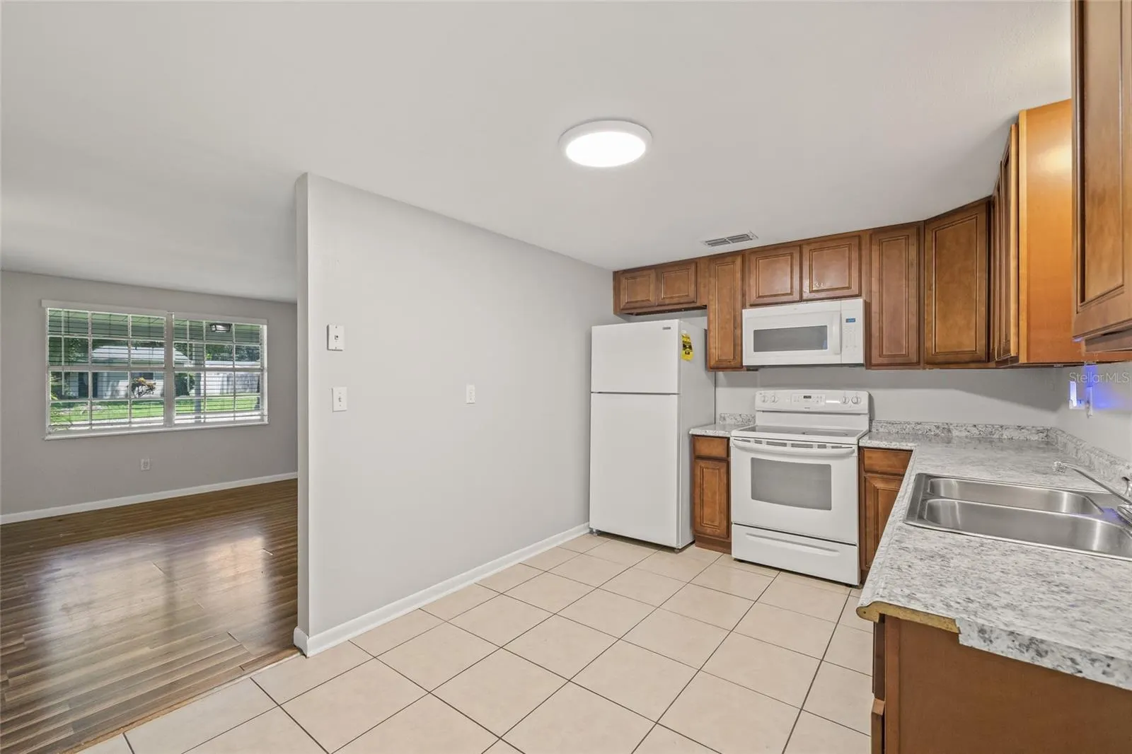 2509 MCCRANIE PL