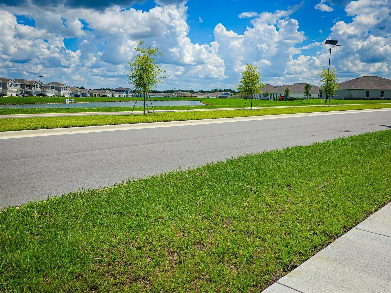 1121 DEEPWATER CIR