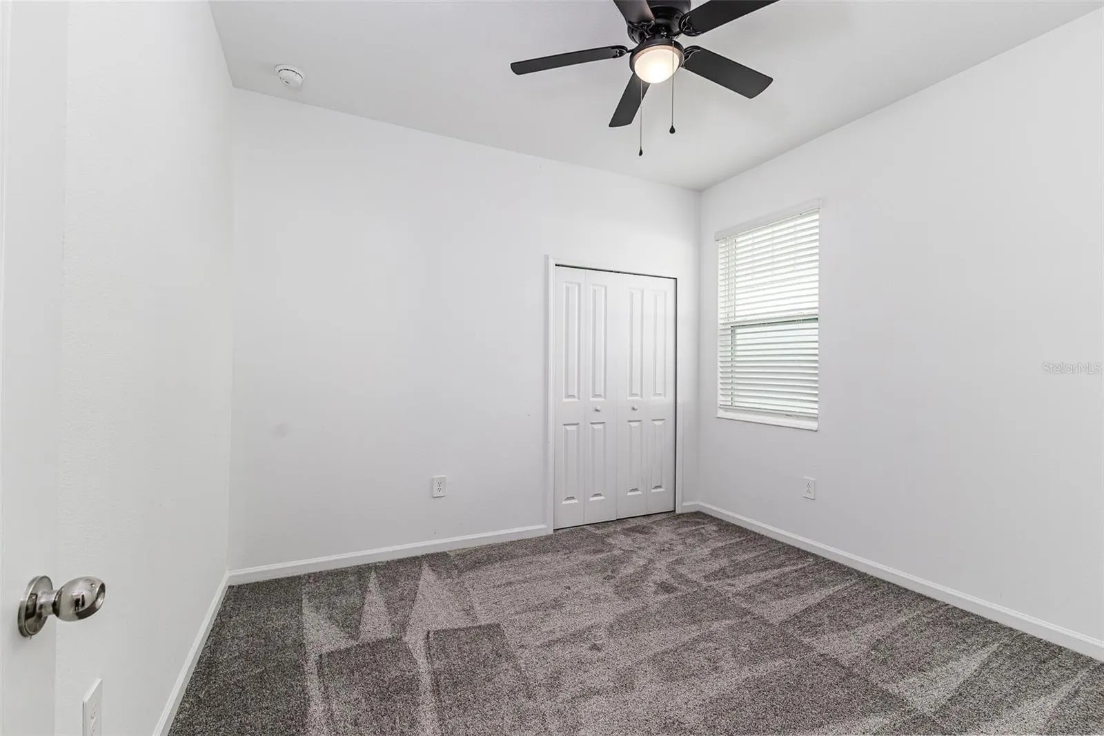 1121 DEEPWATER CIR