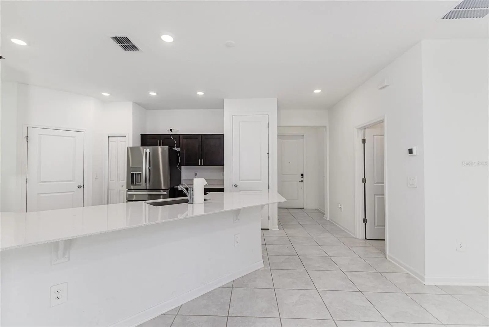 1121 DEEPWATER CIR