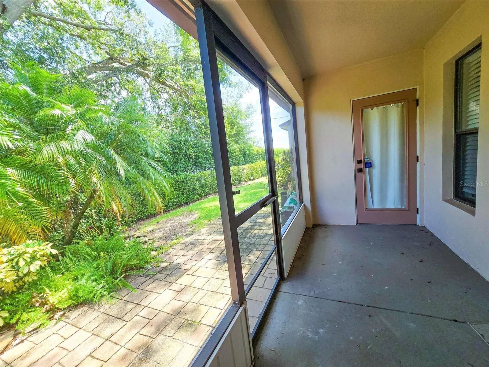 3541 HARBOR CIR NW