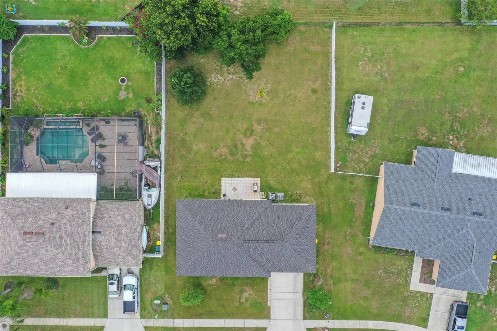 114 SHADDOCK DR