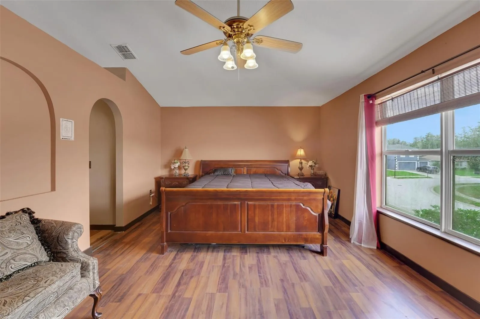 114 SHADDOCK DR