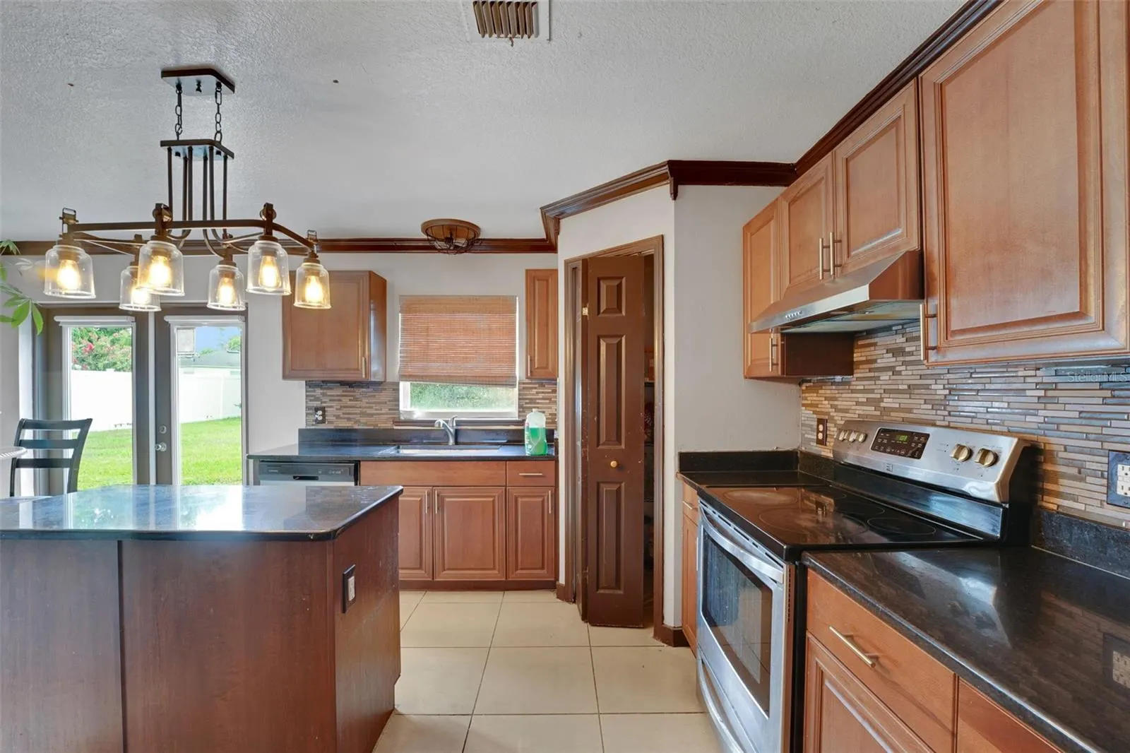 114 SHADDOCK DR