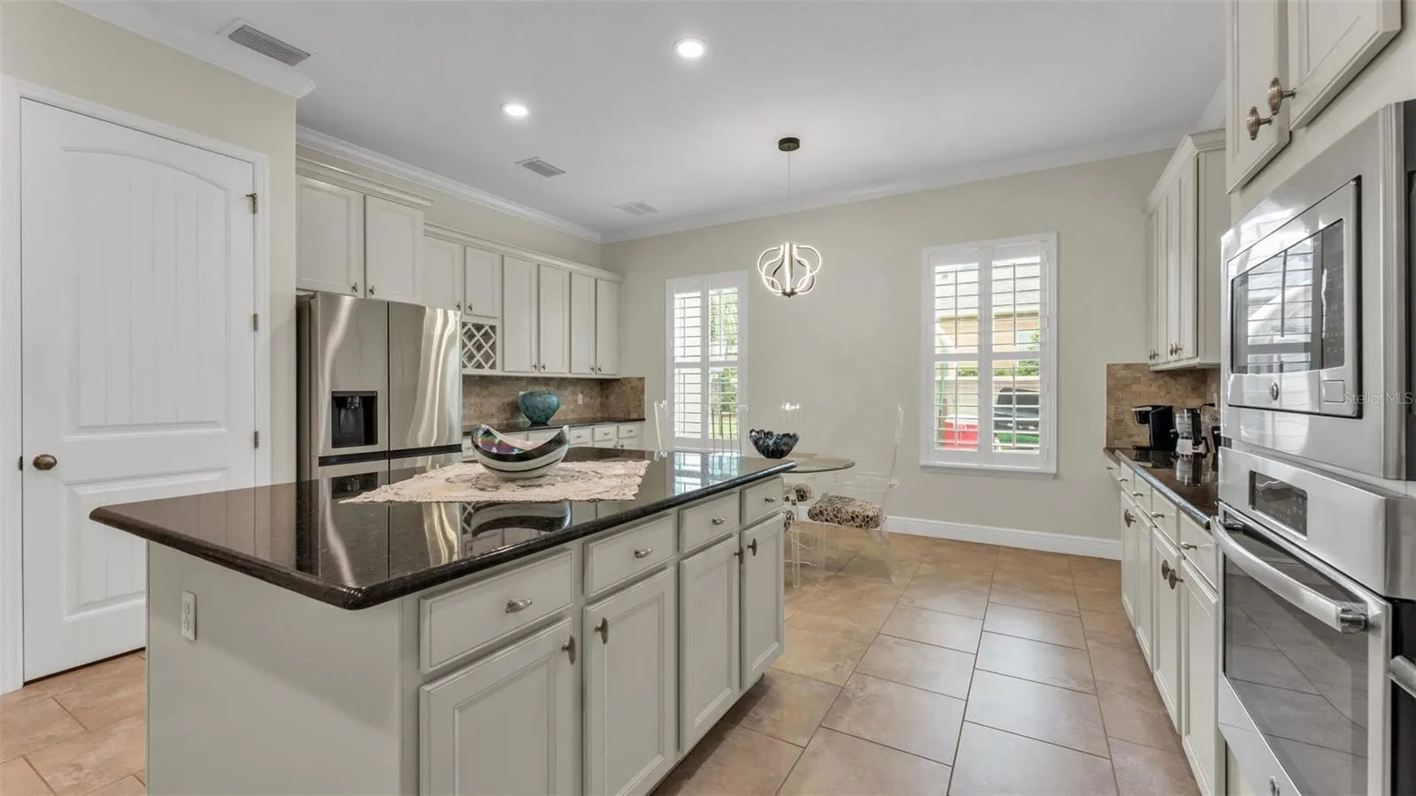 6515 EAGLE VIEW LOOP