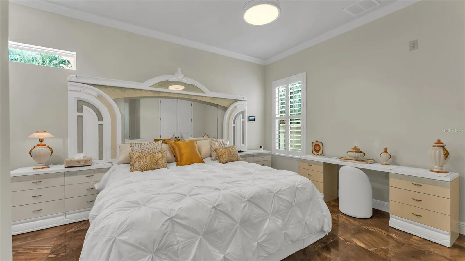 6515 EAGLE VIEW LOOP