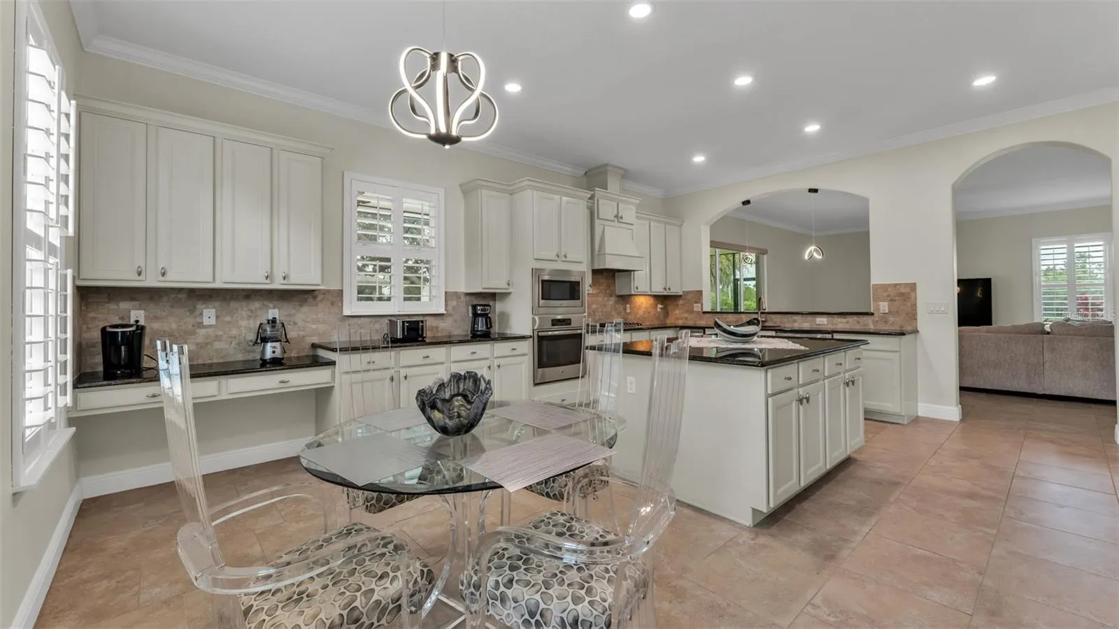 6515 EAGLE VIEW LOOP